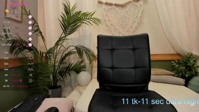 Image 10 of pollyisheree Stream on Chaturbate on 23 months ago