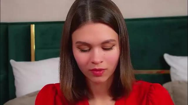 Image 11 of pollylanders Stream on Chaturbate on 2 months ago