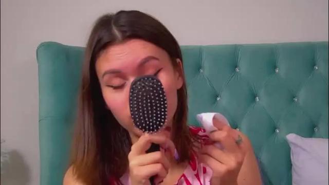 Image 2 of pollylanders Stream on Chaturbate on 2 months ago