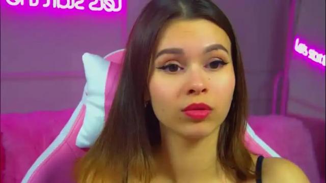 Image 12 of pollylanders Stream on Chaturbate on 2 months ago