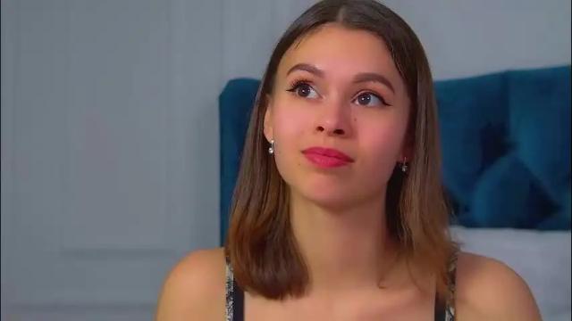 Image 6 of pollylanders Stream on Chaturbate on 2 months ago