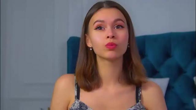 Image 7 of pollylanders Stream on Chaturbate on 2 months ago