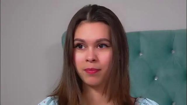 Image 3 of pollylanders Stream on Chaturbate on 2 months ago