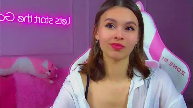 Image 11 of pollylanders Stream on Chaturbate on 1 month ago