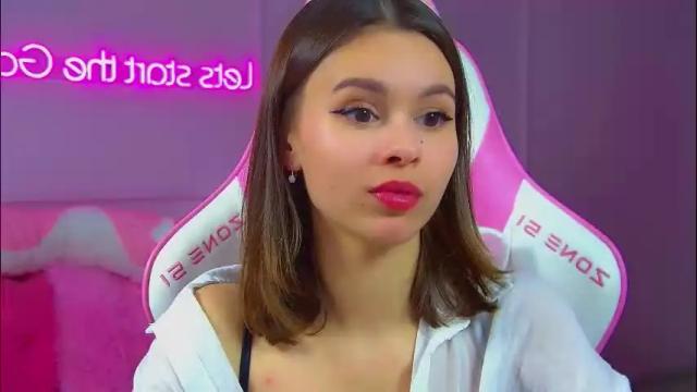 Image 12 of pollylanders Stream on Chaturbate on 1 month ago