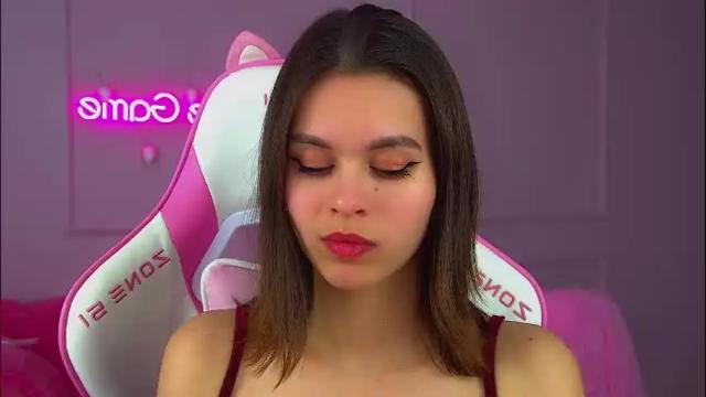 Image 3 of pollylanders Stream on Chaturbate on 1 month ago