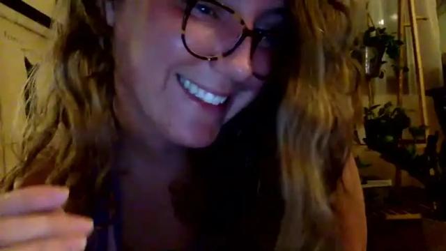 Image 10 of pollypocket1998 Stream on Chaturbate on 18 months ago