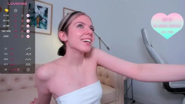 Image 8 of pollyrouge Stream on Chaturbate on 13 months ago