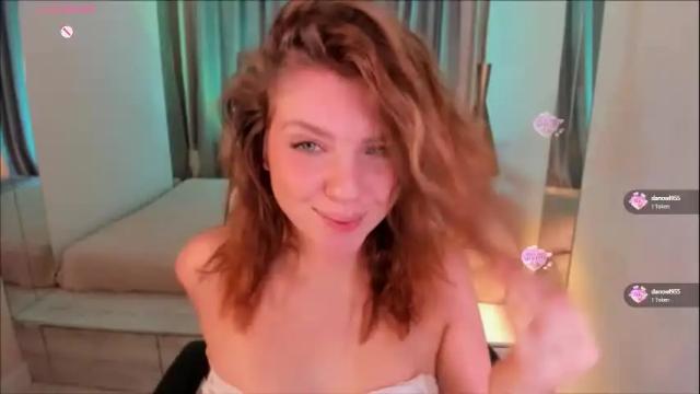 Image 11 of pollyrouge Stream on Chaturbate on 6 days ago