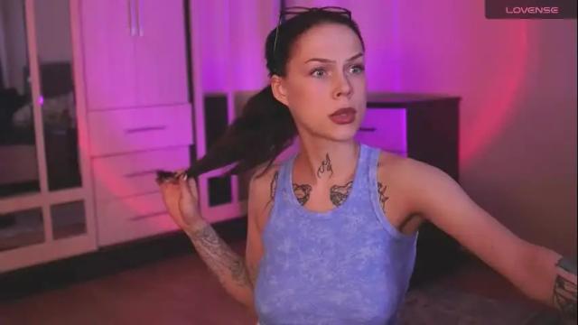 Image 6 of polusladkoye Stream on Chaturbate on 1 month ago