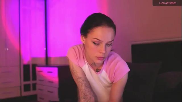 Image 4 of polusladkoye Stream on Chaturbate on 1 month ago