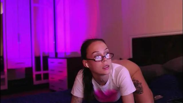 Image 11 of polusladkoye Stream on Chaturbate on 3 months ago