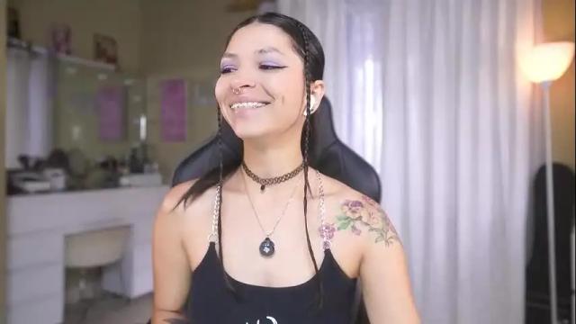 Image 2 of polvodeestrellas_ Stream on Chaturbate on 4 months ago
