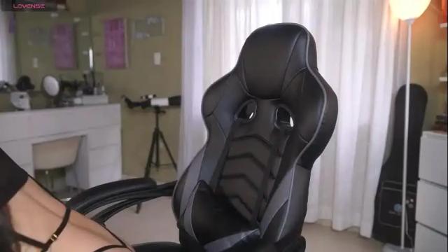 Image 2 of polvodeestrellas_ Stream on Chaturbate on 4 months ago