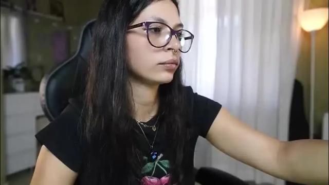 Image 2 of polvodeestrellas_ Stream on Chaturbate on 2 months ago