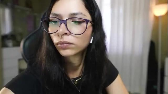 Image 3 of polvodeestrellas_ Stream on Chaturbate on 2 months ago