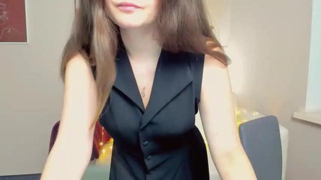 Image 11 of polyy_spinnet Stream on Chaturbate on 22 months ago