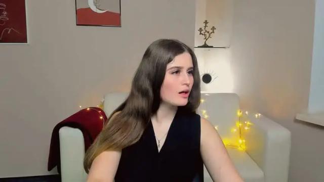 Image 6 of polyy_spinnet Stream on Chaturbate on 22 months ago