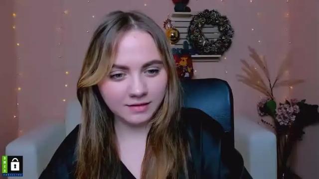 Image 10 of polyy_spinnet Stream on Chaturbate on 18 months ago