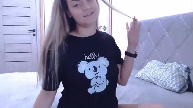 Image 3 of popkornmolli Stream on Chaturbate on 2 months ago