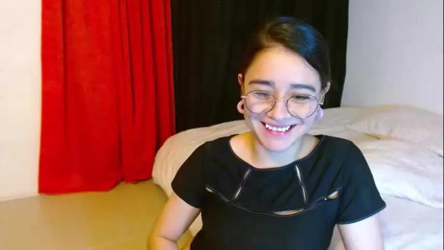 Image 11 of porcelainlux Stream on Chaturbate on 6 months ago