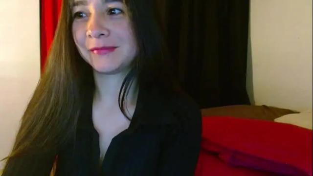Image 3 of porcelainlux Stream on Chaturbate on 5 months ago