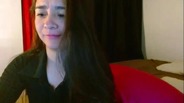 Image 4 of porcelainlux Stream on Chaturbate on 5 months ago