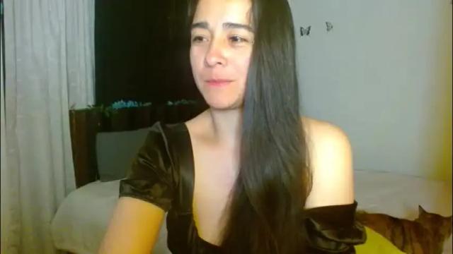 Image 4 of porcelainlux Stream on Chaturbate on 22 days ago