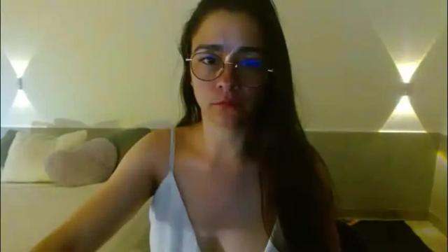 Image 2 of porcelainlux Stream on Chaturbate on 1 month ago