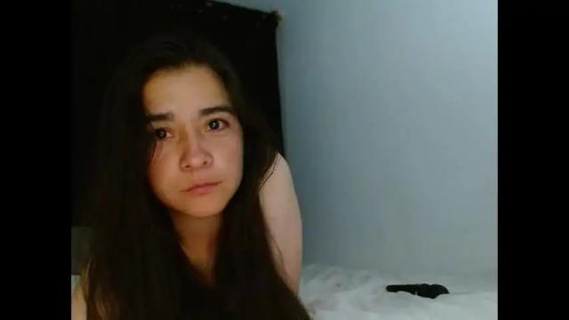 Image 4 of porcelainlux Stream on Chaturbate on 10 days ago