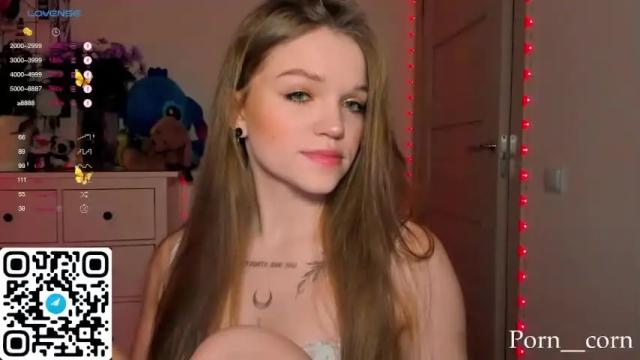 Image 8 of porn__corn Stream on Chaturbate on 16 months ago