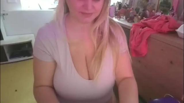 Image 6 of pornbusty Stream on Chaturbate on 1 month ago