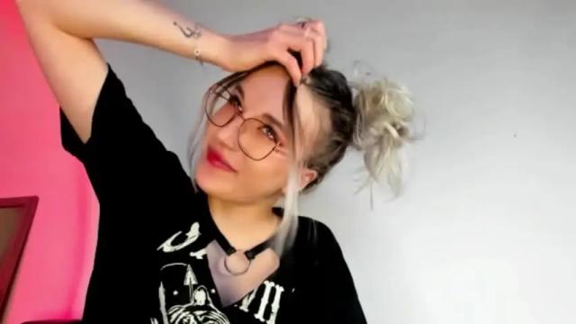 Image 2 of positivevibess Stream on Chaturbate on 16 months ago