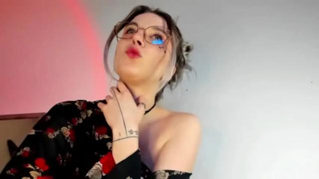 Image 2 of positivevibess Stream on Chaturbate on 16 months ago