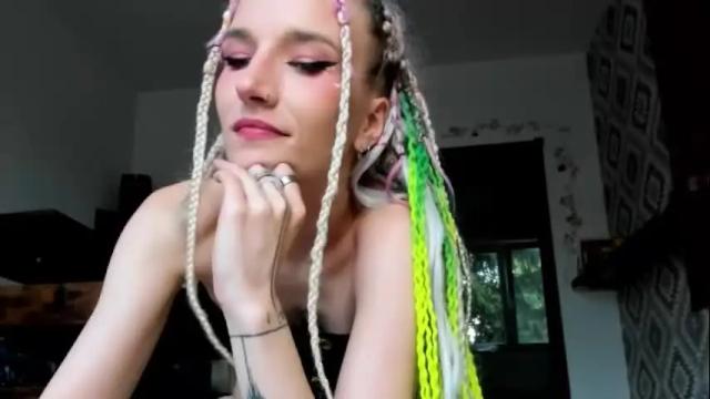 Image 3 of positivevibess Stream on Chaturbate on 12 days ago