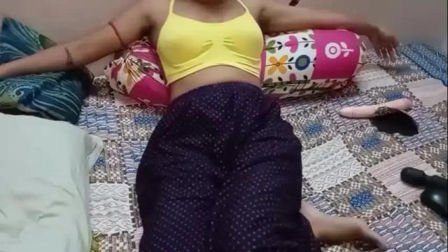 Image 2 of poulomi_das Stream on Chaturbate on 11 days ago