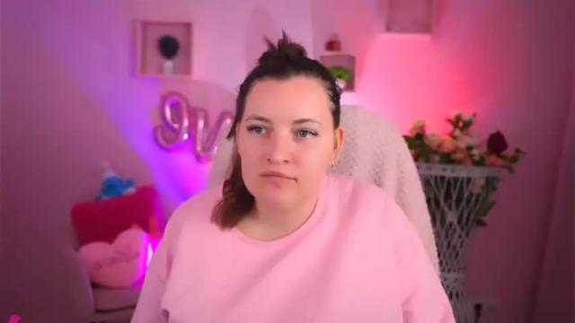 Image 3 of powerofboobs Stream on Chaturbate on 13 months ago