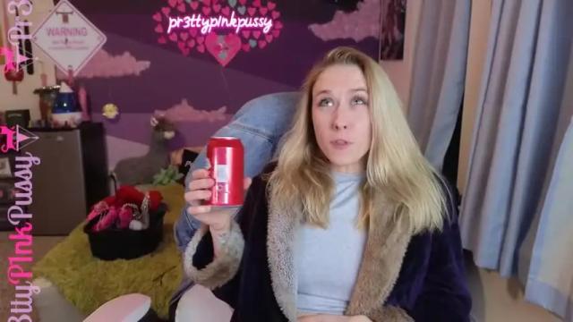 Image 7 of pr3ttyp1nkpussy Stream on Chaturbate on 15 months ago
