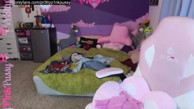 Image 10 of pr3ttyp1nkpussy Stream on Chaturbate on 14 months ago