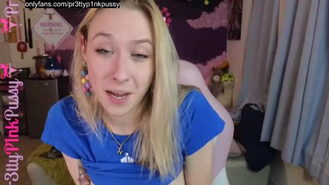 Image 7 of pr3ttyp1nkpussy Stream on Chaturbate on 14 months ago