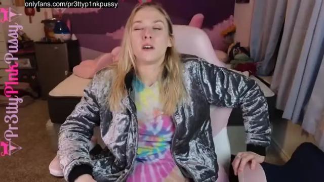 Image 4 of pr3ttyp1nkpussy Stream on Chaturbate on 14 months ago