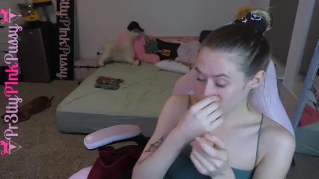Thumbnail 3, pr3ttyp1nkpussy's Stream at Chaturbate, 2 months ago