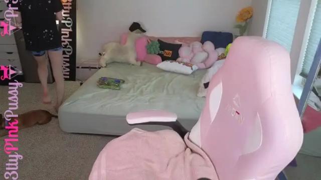Thumbnail 1, pr3ttyp1nkpussy's Stream at Chaturbate, 2 months ago