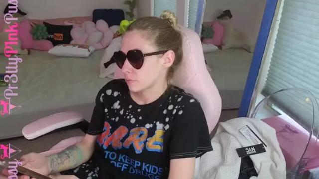 Thumbnail 3, pr3ttyp1nkpussy's Stream at Chaturbate, 2 months ago