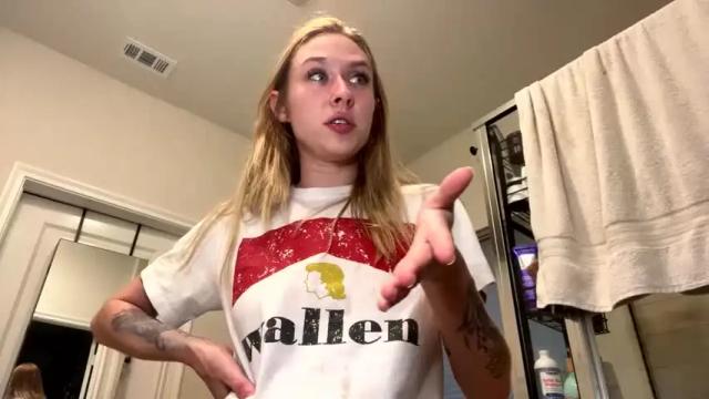 Image 2 of pr3ttyp1nkpussy Stream on Chaturbate on 1 month ago