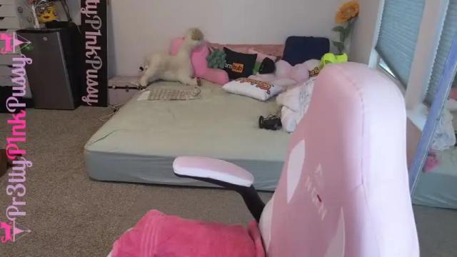 Image 4 of pr3ttyp1nkpussy Stream on Chaturbate on 1 month ago