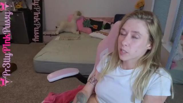 Image 6 of pr3ttyp1nkpussy Stream on Chaturbate on 1 month ago