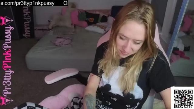 Image 12 of pr3ttyp1nkpussy Stream on Chaturbate on 1 month ago