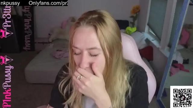 Image 3 of pr3ttyp1nkpussy Stream on Chaturbate on 1 month ago
