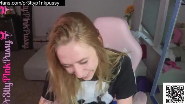 Image 6 of pr3ttyp1nkpussy Stream on Chaturbate on 1 month ago